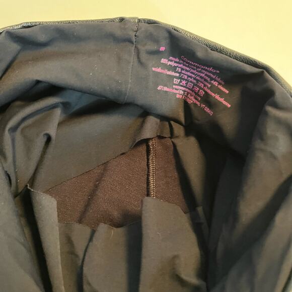 Commando Leggings Size Medium Faux Leather High Waist Raw Hem - Picture 4 of 12